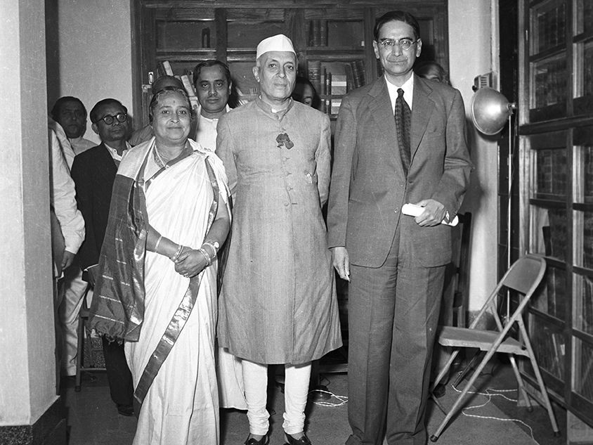 P C Mahalanobis and Mrs Mahalanobis with Jawaharlal Nehru, Prime Minister of India during his visit to ISI on December 25, 1954