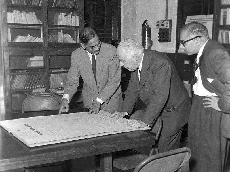 P C Mahalanobis explaining work of the Institute to Niels Bohr on January 16, 1960