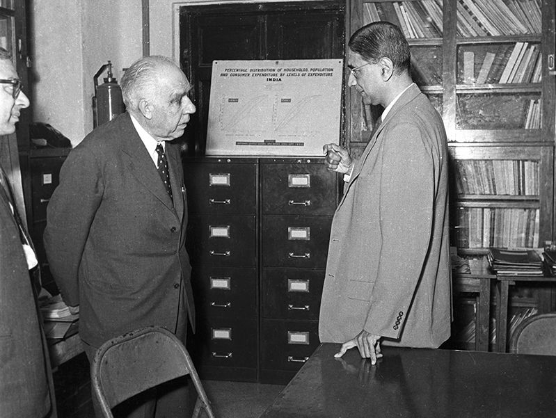P C Mahalanobis and Niels Bohr on a conversation at ISI on January 16, 1960